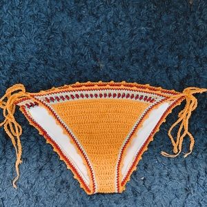 CROCHET BIKINI BOTTOMS🐯